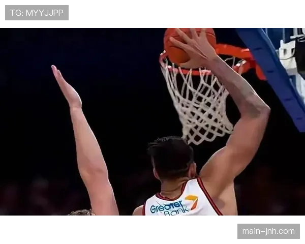 皮特森伤退前展现无差别单打,福建季后赛希望系于其健康程度 皮特森伤退前展现无差别单打,福建季后赛希望系于其健康程度