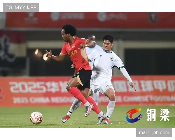 重庆铜梁龙防守稳健 升班马前三轮仅失三球 重庆铜梁龙防守稳健 升班马前三轮仅失三球